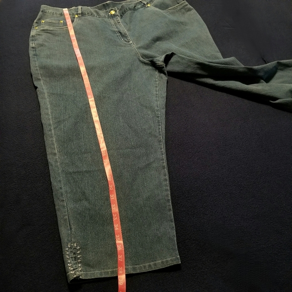 Hearts Of Palm Jeans - Picture 7 of 9